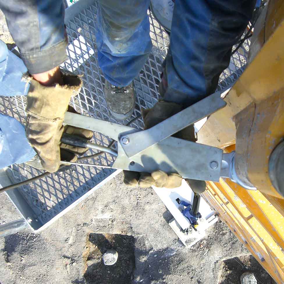 Der GEDORE Torque Solutions Konterschlüssel in Anwendung