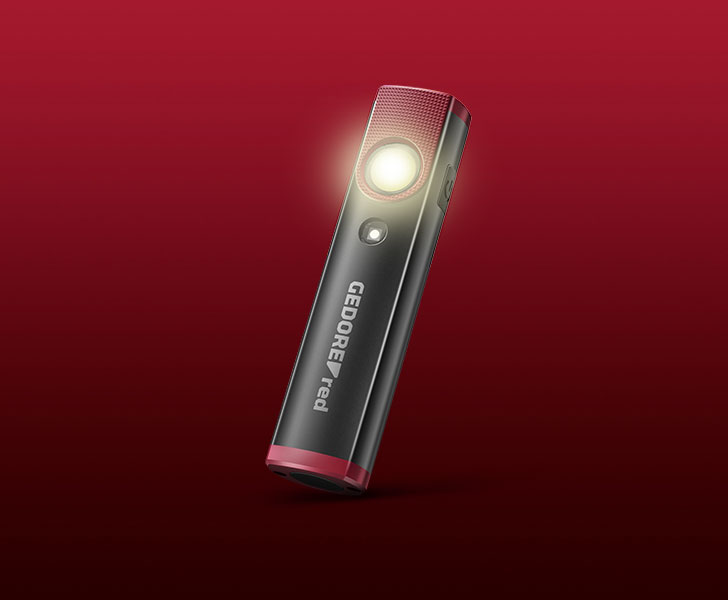 2in1: mit weißem und UV-Licht ist die Mini-Arbeitslampe von GEDORE red ein kleines Leuchtkraftwerk.