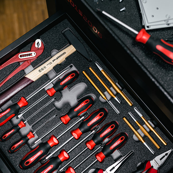 Gedore red Tools in einer Werkstattwagenschublade
