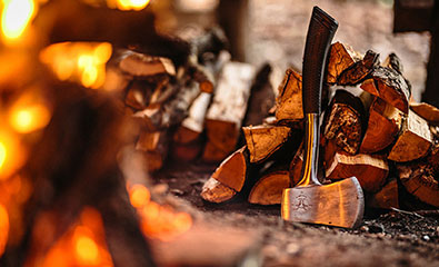 OCHSENKOPF Ganzstahlbeil und Lagerfeuer